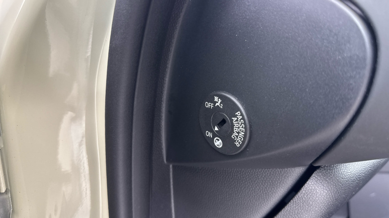 MINI Hatchback 1.5 Cooper Classic II 3dr Petrol Hatchback